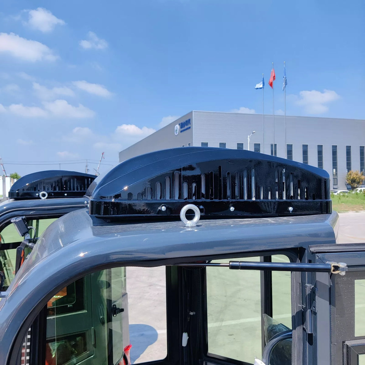 2-Ton Mini Excavator Digger Tractor – EPA-Certified Kubota D902 Diesel Engine image 7