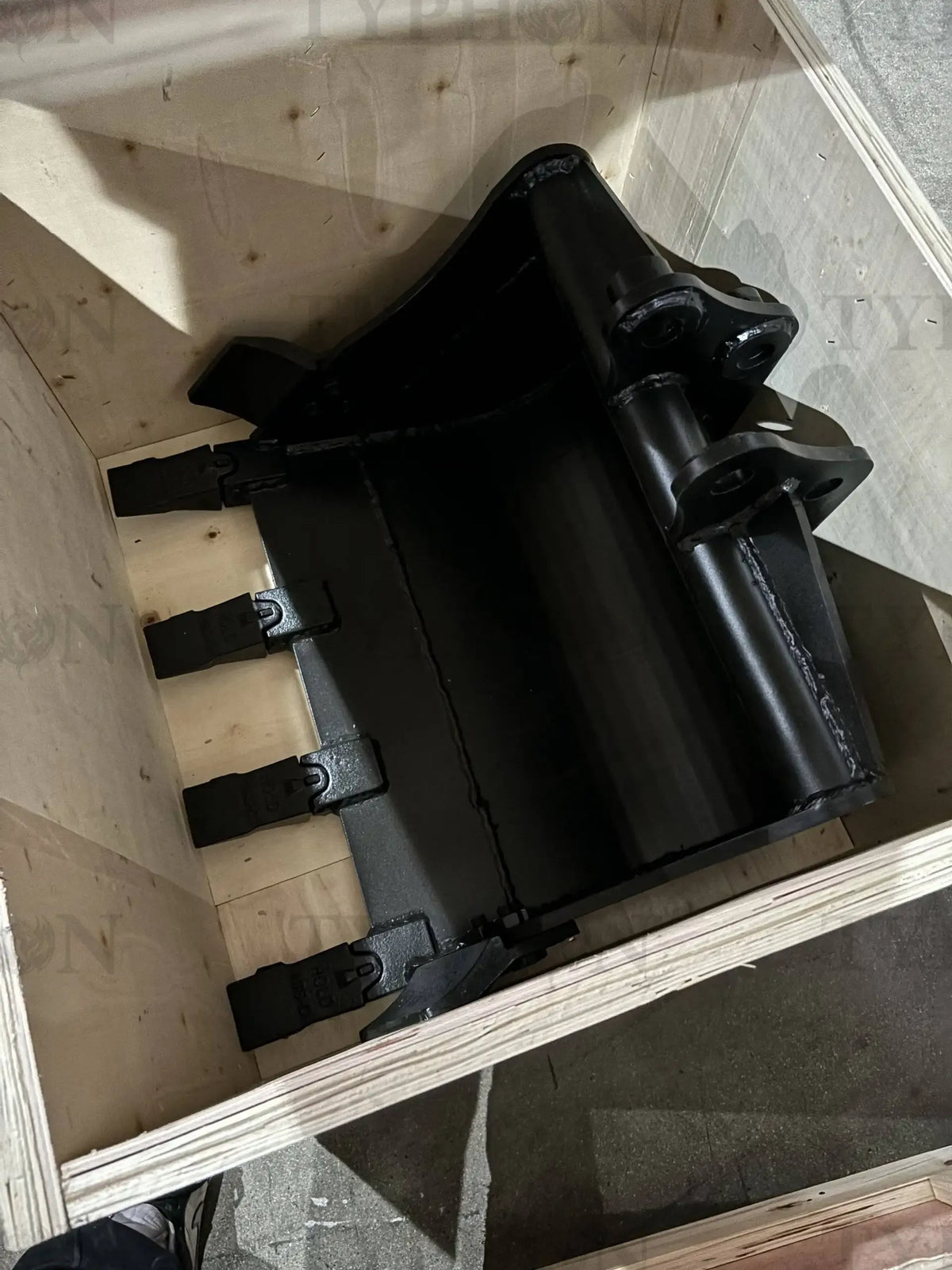 23" Heavy-Duty Toothed Trenching Bucket – For 2.0 to 3.5-Ton Mini Excavators image 1