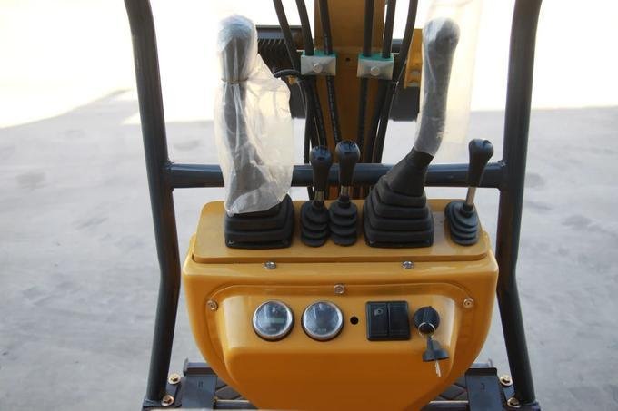 1-Ton Mini Small Excavator – 13.5HP Briggs & Stratton Engine with Hydraulic Thumb and Swing Boom (AGT Industrial) image 9