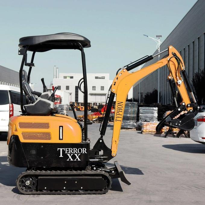 TYPHON TERROR XX Heavy-Duty Mini Excavator – 4000 lbs Rubber Track Digger with Kubota D902 Diesel Engine image 4