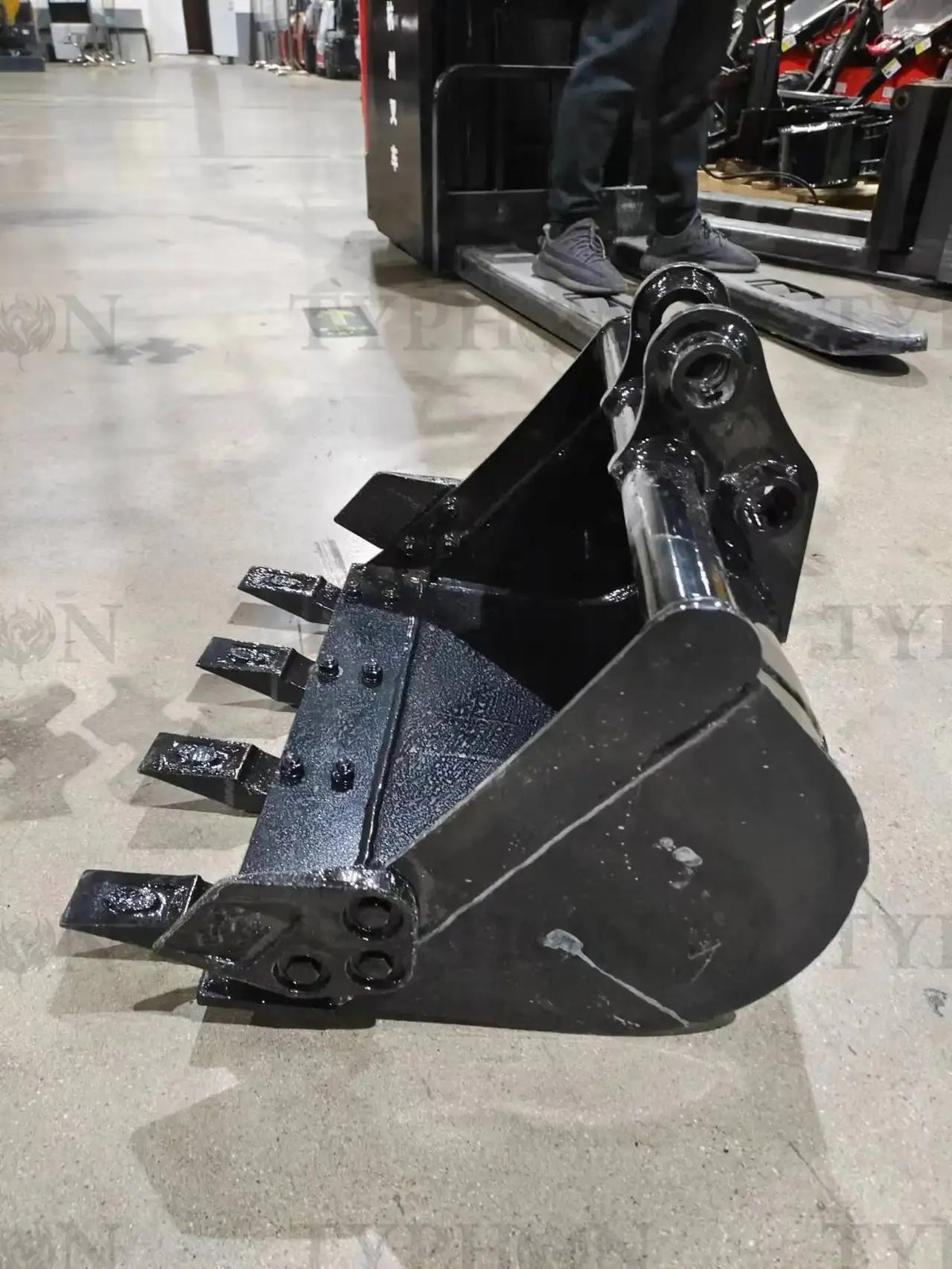 23" Heavy-Duty Toothed Trenching Bucket – For 2.0 to 3.5-Ton Mini Excavators image 2