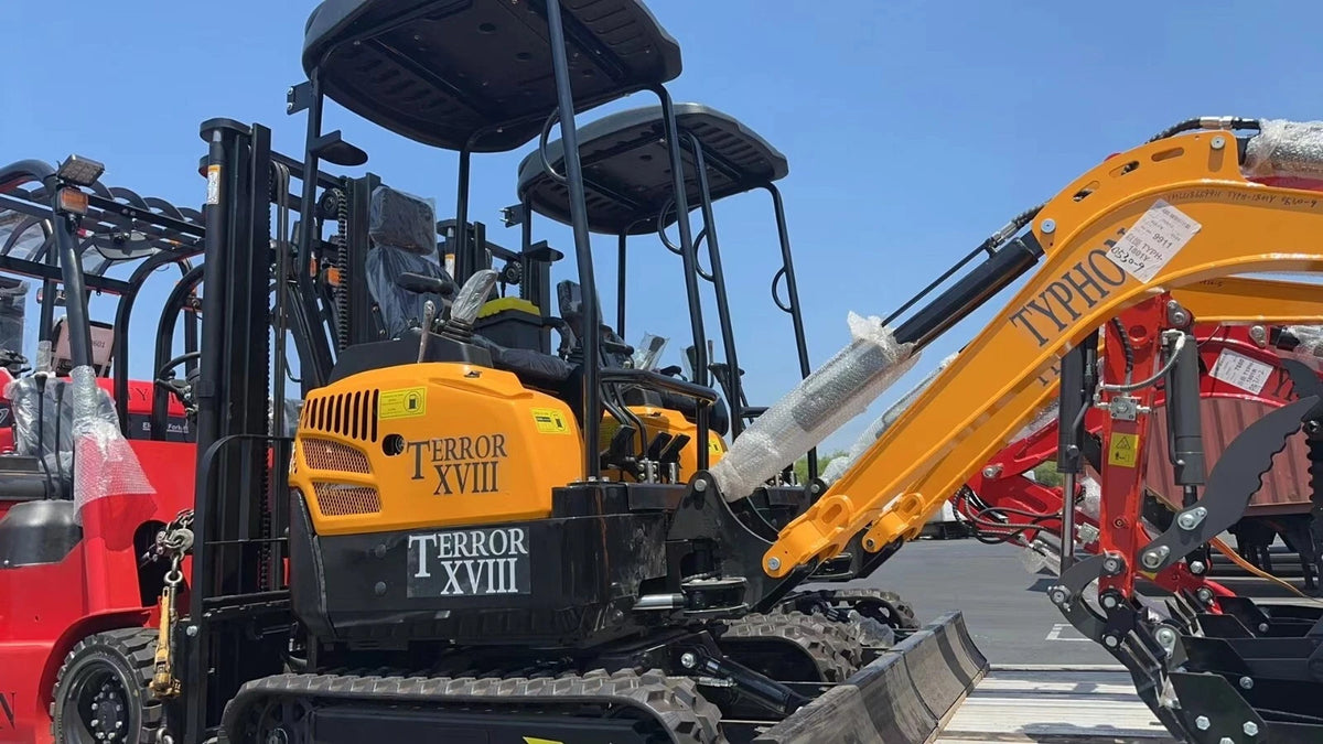 TYPHON TERROR XVIII Heavy-Duty Mini Excavator – 4000 lbs Rubber Track Digger with EPA-Certified Kubota D902 Diesel Engine (Alternative Layout) image 6
