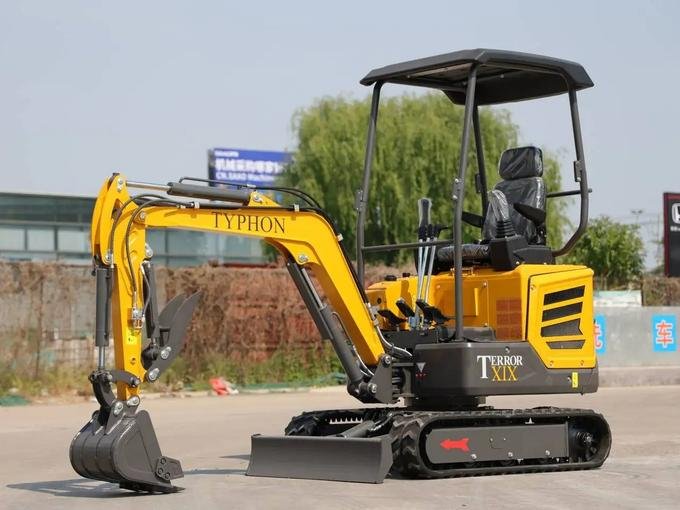 TYPHON TERROR XIX STORM 1.8-Ton Mini Excavator – High-Performance Crawler Trench Digger with Integrated Boom Swing image 2