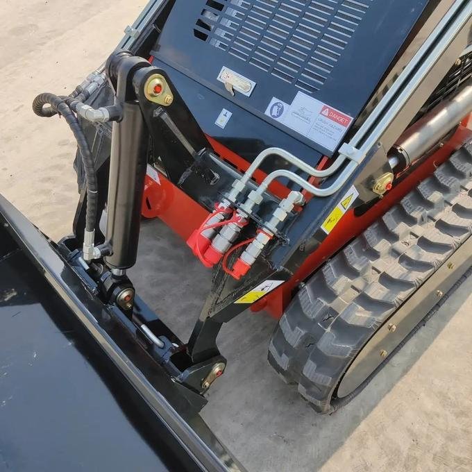 TYPHON STOMP Mini Skid Steer Loader – 1,800 lbs, 23 HP Gas EPA Engine image 2