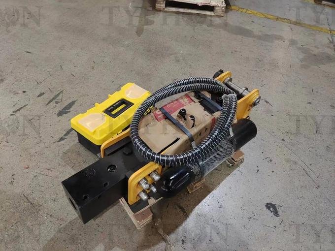 Heavy-Duty Top-Mount Hydraulic Breaker Hammer – For 2.5-Ton Mini Excavators image 5