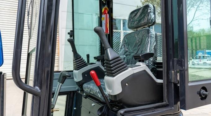 TYPHON 18 FLEX PRO 1.8-Ton Mini Excavator – Complete Jobsite Solution with 12 Versatile Attachments image 3