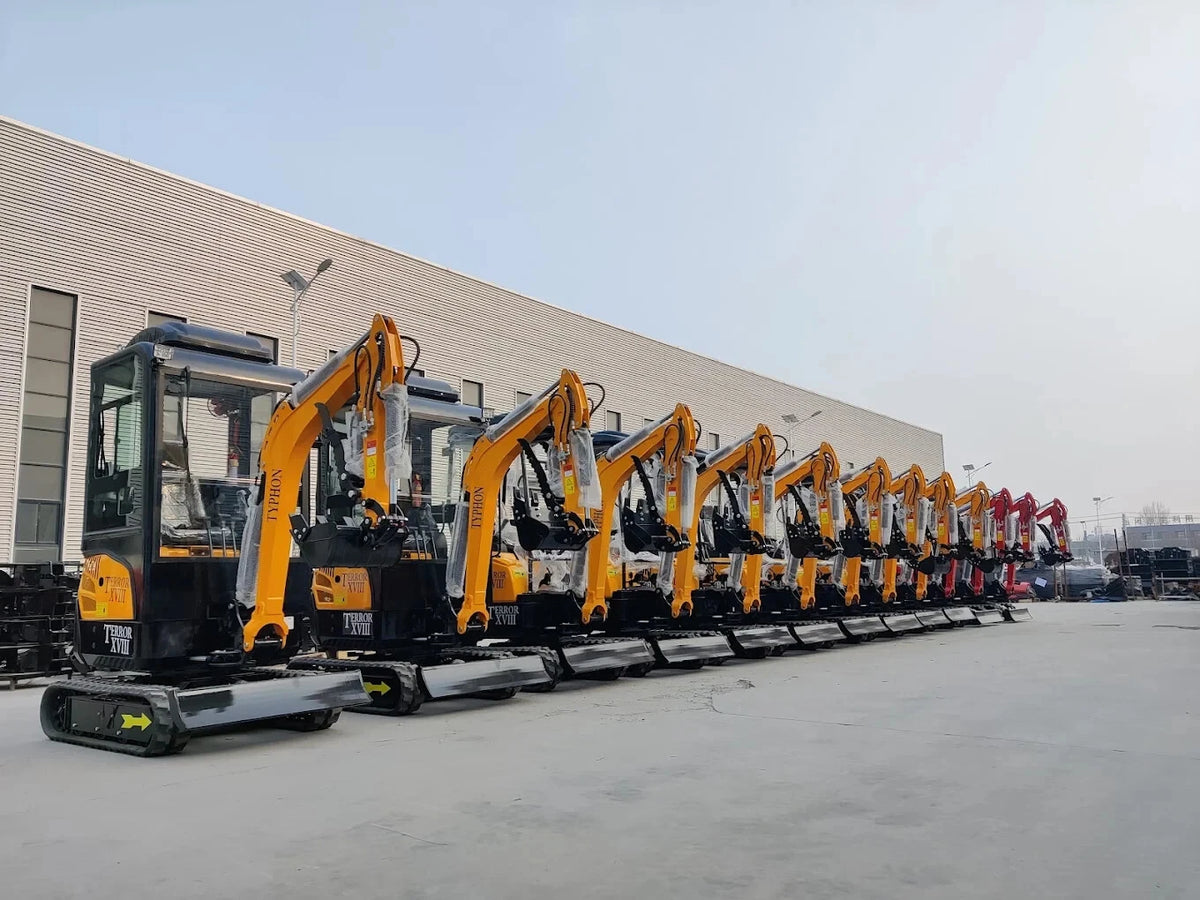 TYPHON TERROR XVIII Heavy-Duty Mini Excavator – 4000 lbs Rubber Track Digger with EPA-Certified Kubota D902 Diesel Engine (Alternative Layout) image 7